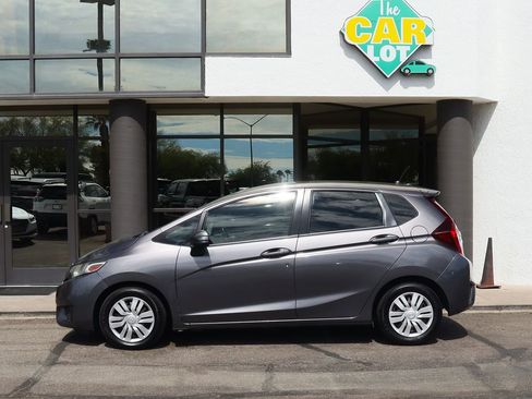 Used 2017 Honda Fit LX image 8