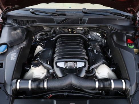 Used 2013 Porsche Cayenne GTS image 61