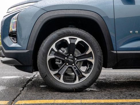 New 2026 Chevrolet Equinox LT AWD/4WD image 10