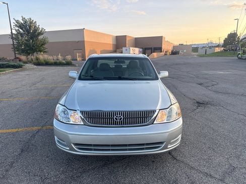 Used 2000 Toyota Avalon XL w/ Option Pkg 3 FWD image 15