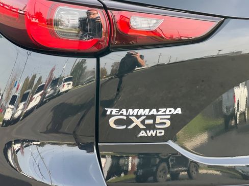 New 2025 MAZDA CX-5 Carbon Edition image 21