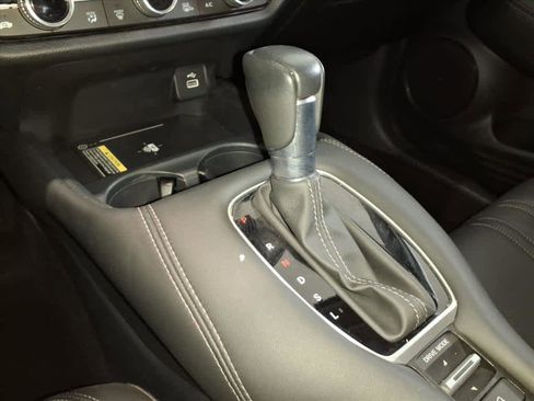 Used 2023 Honda HR-V EX-L image 13