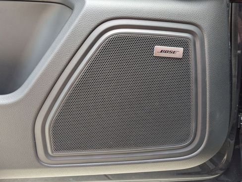 Used 2025 Porsche Macan image 14