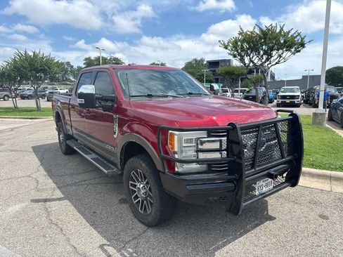 Used 2017 Ford F350 Lariat w/ Lariat Ultimate Package AWD/4WD image 2