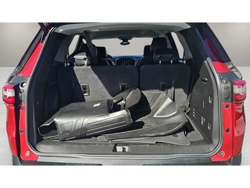 Used 2021 Chevrolet Traverse LT w/ LPO, Cargo Package AWD/4WD image 19