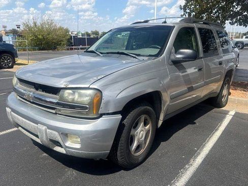 Used 2005 Chevrolet TrailBlazer EXT 4WD w/ LS Preferred Equipment Group image 1