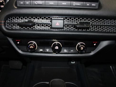 Used 2024 Honda HR-V Sport image 15