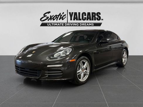 Used 2014 Porsche Panamera 4 w/ Premium Package AWD/4WD image 1