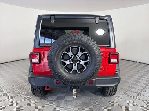Used 2018 Jeep Wrangler Unlimited Rubicon w/ Cold Weather Group AWD/4WD image 6