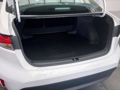 Used 2026 Toyota Corolla LE FWD image 28