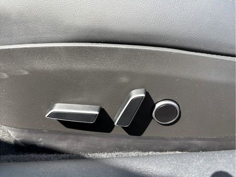 Used 2023 Tesla Model 3 Standard Range RWD image 17