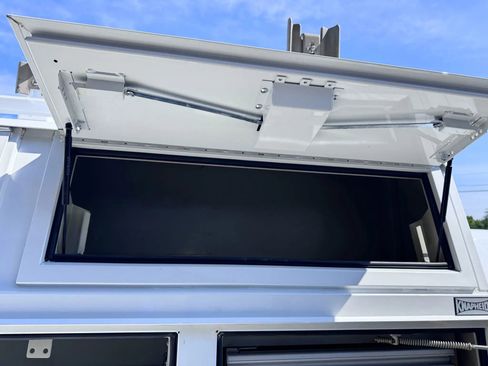 Used 2015 Chevrolet Silverado 3500 W/T image 17