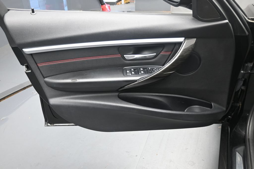 Used 2016 BMW 328i Sedan RWD image 20