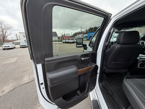 Used 2022 Chevrolet Silverado 2500 High Country w/ Z71 Off-Road Package AWD/4WD image 23