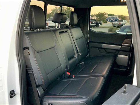 Certified 2024 Ford F250 Lariat w/ Lariat Ultimate Package image 17