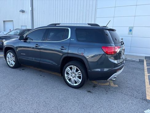 Used 2019 GMC Acadia SLT FWD image 3