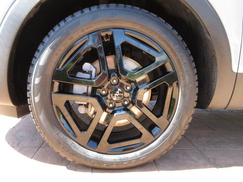 Used 2024 Kia Telluride EX X-Line AWD/4WD image 9
