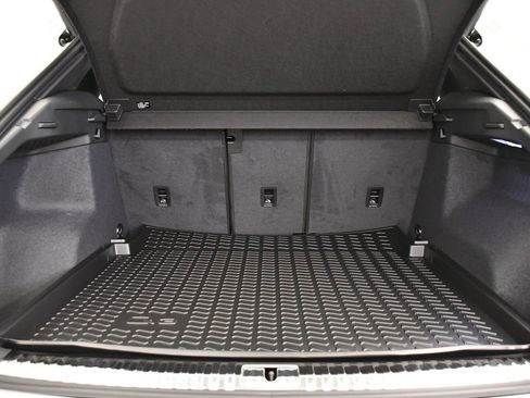 Used 2025 Audi Q3 2.0T Premium w/ Convenience Package image 56