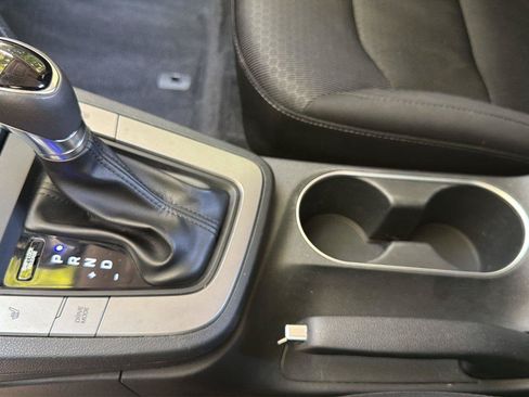 Used 2017 Hyundai Elantra Value Edition FWD image 19