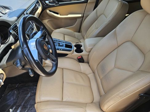Used 2018 Porsche Macan S AWD/4WD image 5