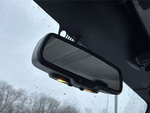 Used 2014 Jeep Wrangler Unlimited Sahara w/ Connectivity Group image 19