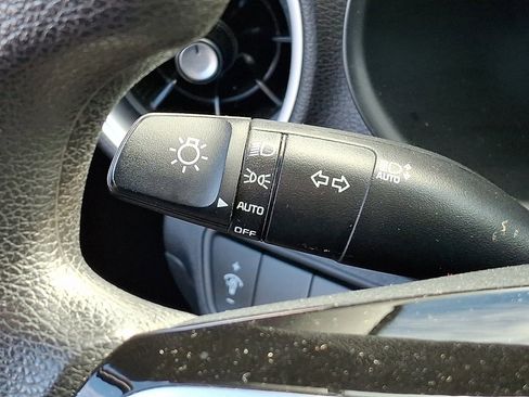 Used 2022 Kia Forte LXS image 24