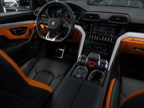 Used 2023 Lamborghini Urus S AWD/4WD image 52