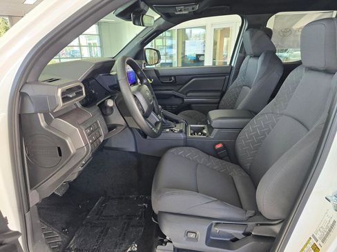 New 2026 Toyota Tacoma SR5 AWD/4WD image 29