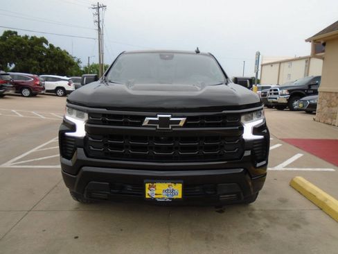 Used 2022 Chevrolet Silverado 1500 RST AWD/4WD image 2