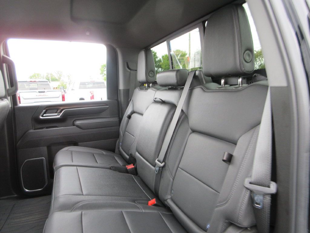 Certified 2025 GMC Sierra 2500 SLT w/ SLT Premium Package AWD/4WD image 26