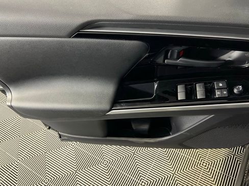 Used 2024 Toyota bZ4X XLE image 23