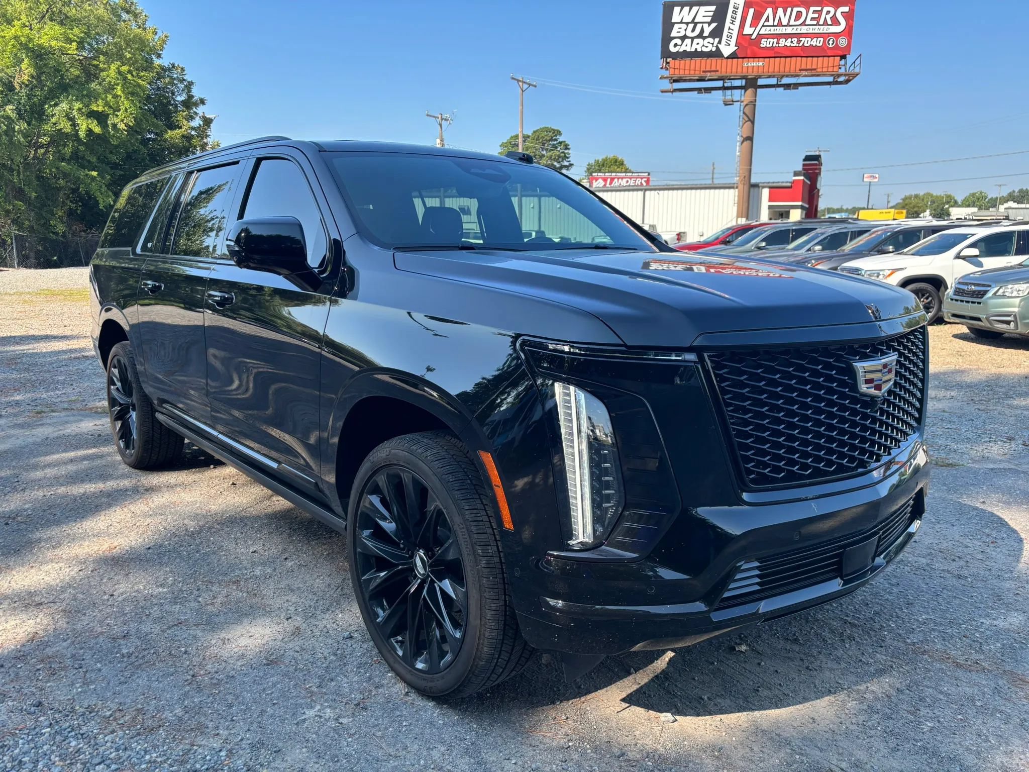 Used 2025 Cadillac Escalade ESV Sport AWD/4WD image 7