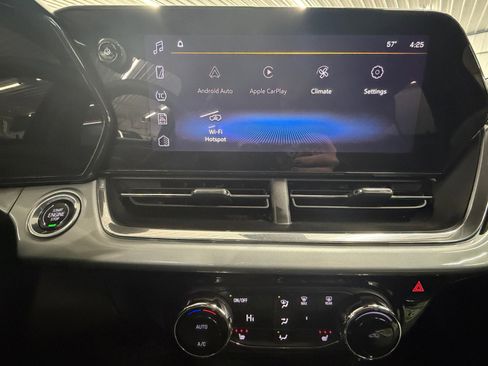 Used 2024 Chevrolet Trax LT w/ Driver Confidence Package image 19