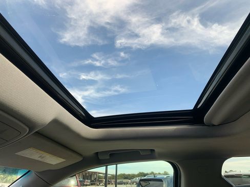 Used 2020 GMC Yukon XL SLT image 35