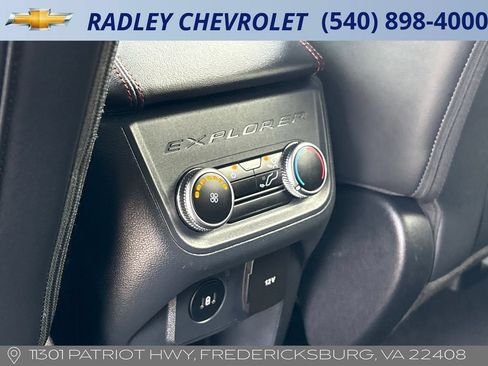 Used 2025 Ford Explorer ST-Line w/ ST-Line Street Pack AWD/4WD image 13