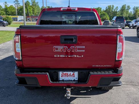 Used 2021 GMC Canyon Denali AWD/4WD image 9