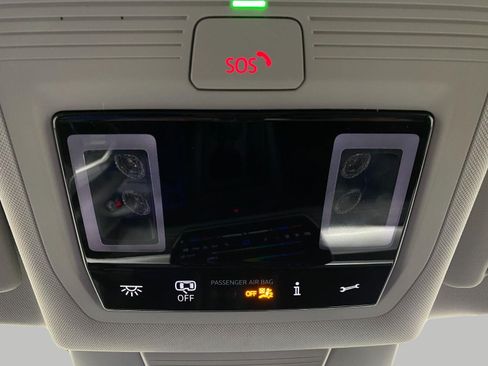 Certified 2026 Volkswagen Tiguan SE AWD/4WD image 24