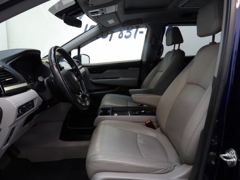 Used 2018 Honda Odyssey Elite image 8