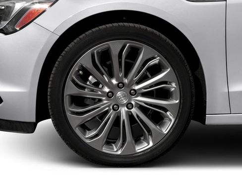 Used 2018 Buick LaCrosse Essence FWD image 14