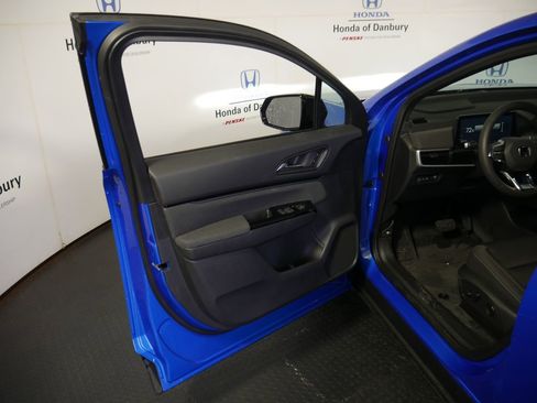 New 2025 Honda Prologue EX image 10