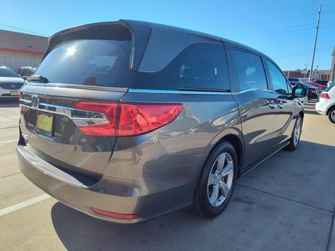 Used 2018 Honda Odyssey EX-L image 4