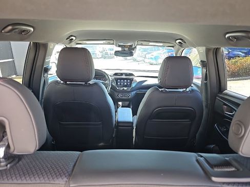 Used 2023 Chevrolet TrailBlazer RS w/ Convenience Package image 25