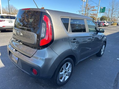 Used 2019 Kia Soul image 3