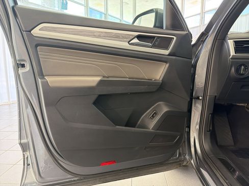 Used 2023 Volkswagen Atlas Cross Sport SE w/ Panoramic Sunroof Package AWD/4WD image 21