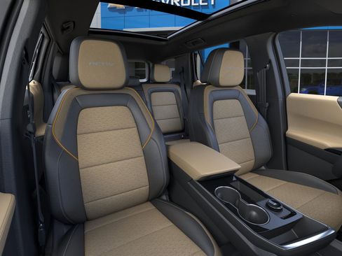 New 2026 Chevrolet Equinox ACTIV image 16