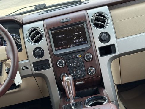 Used 2013 Ford F150 King Ranch w/ King Ranch Luxury Pkg image 5