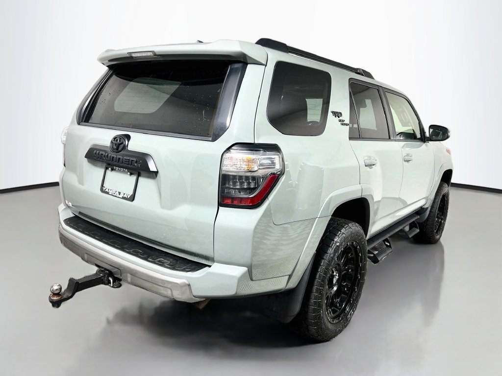 Used 2022 Toyota 4Runner TRD Off-Road Premium AWD/4WD image 3