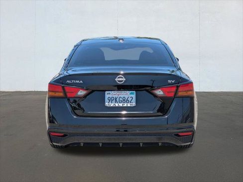 Used 2023 Nissan Altima 2.5 SV FWD image 4