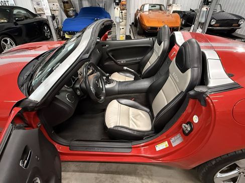 Used 2008 Pontiac Solstice Convertible w/ Premium Package RWD image 17