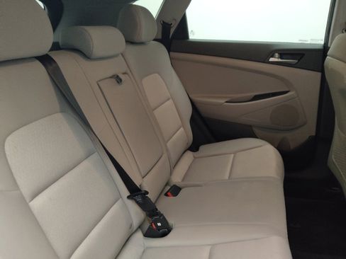 Used 2018 Hyundai Tucson Sport image 19